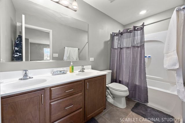 1128 Kingsmill Drive, Algonquin, IL 60102