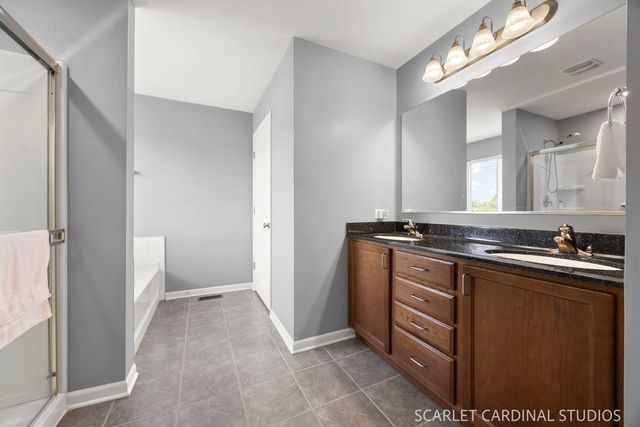 1128 Kingsmill Drive, Algonquin, IL 60102