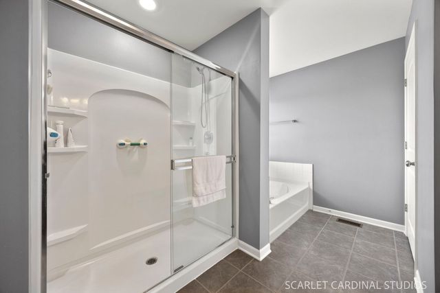 1128 Kingsmill Drive, Algonquin, IL 60102