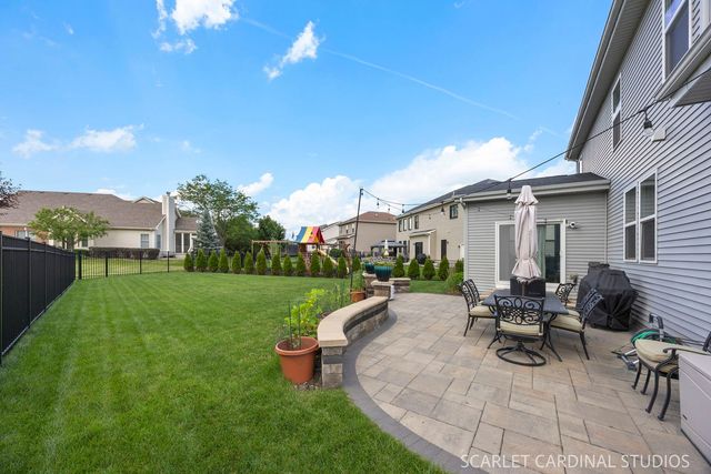 1128 Kingsmill Drive, Algonquin, IL 60102