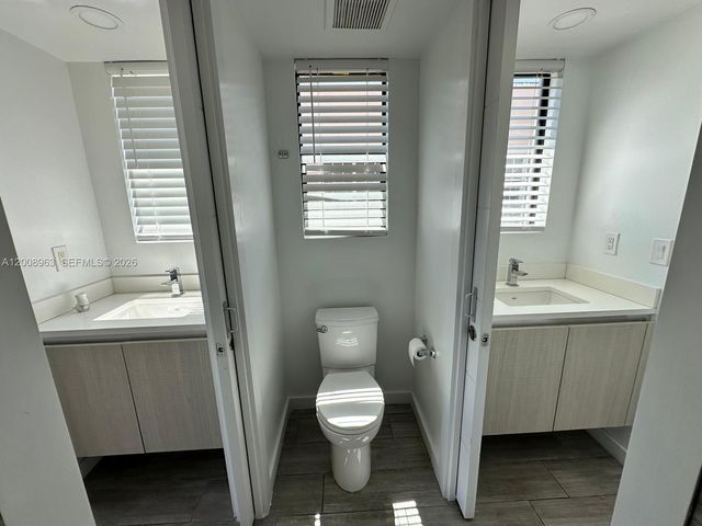 722 NE 15th Ave 2, Fort Lauderdale, FL 33304