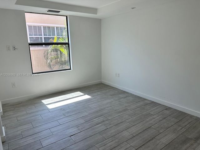 722 NE 15th Ave 2, Fort Lauderdale, FL 33304