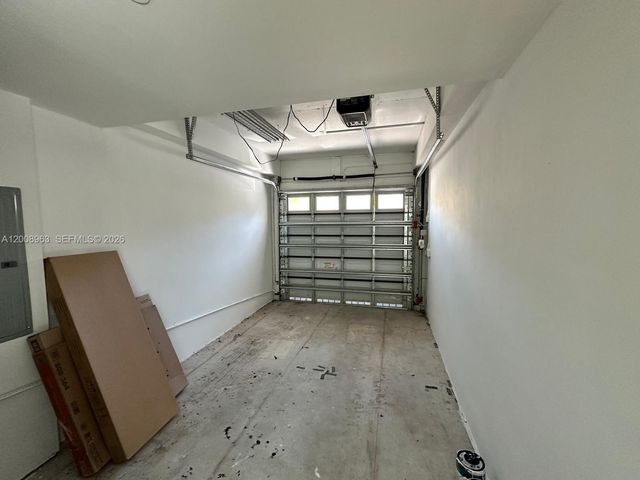 722 NE 15th Ave 2, Fort Lauderdale, FL 33304