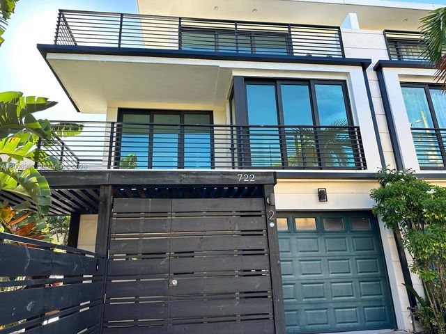 722 NE 15th Ave 2, Fort Lauderdale, FL 33304