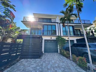 722 NE 15th Ave 2, Fort Lauderdale, FL 33304