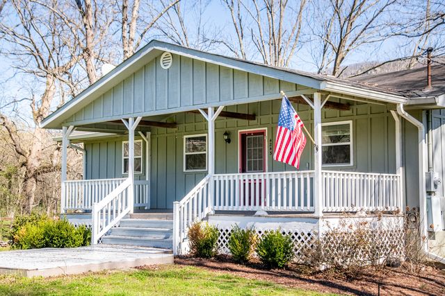 4243 Cloverdale Road, Rising Fawn, GA 30738