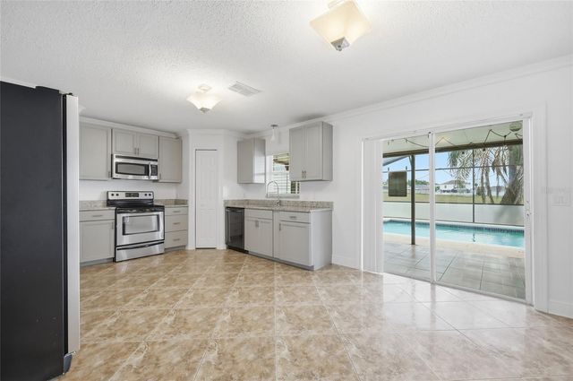 629 MILFORD STREET, Davenport, FL 33897