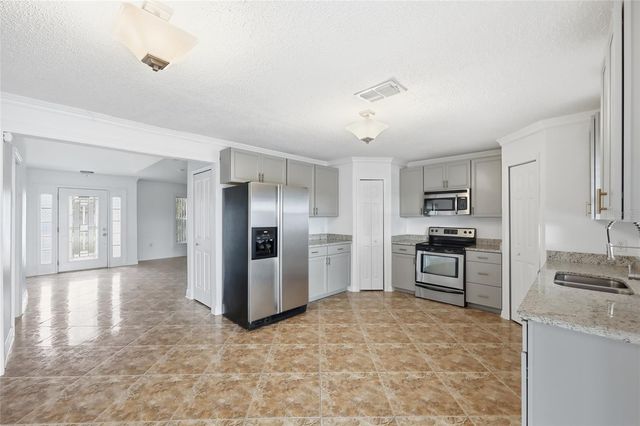 629 MILFORD STREET, Davenport, FL 33897