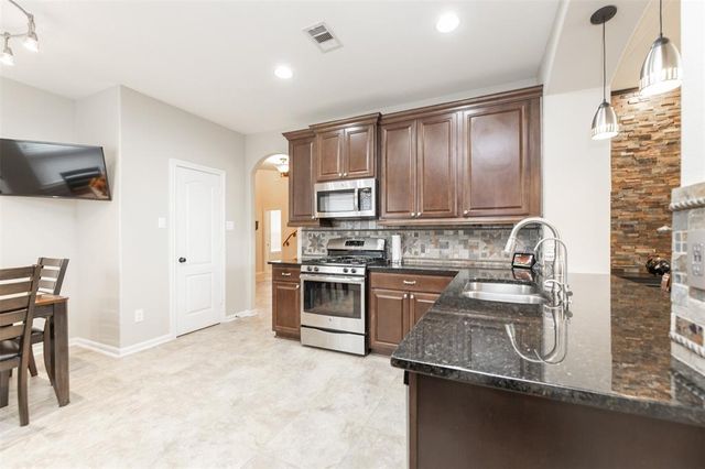 19315 S Cottonwood Green Lane, Cypress, TX 77433