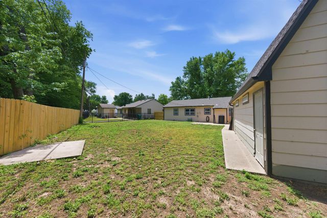 1610 E Evanston, Park City, KS 67219