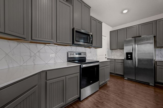220 Saranac DR, Elgin, TX 78621