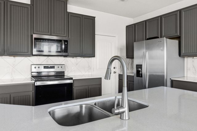 220 Saranac DR, Elgin, TX 78621