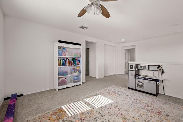 220 Saranac DR, Elgin, TX 78621