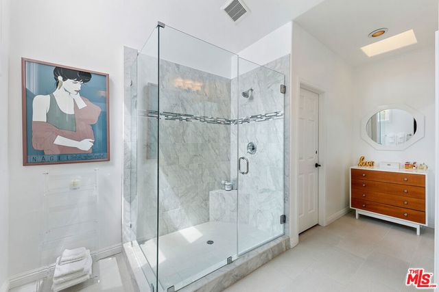 6435 Zumirez Drive 9, Malibu, CA 90265