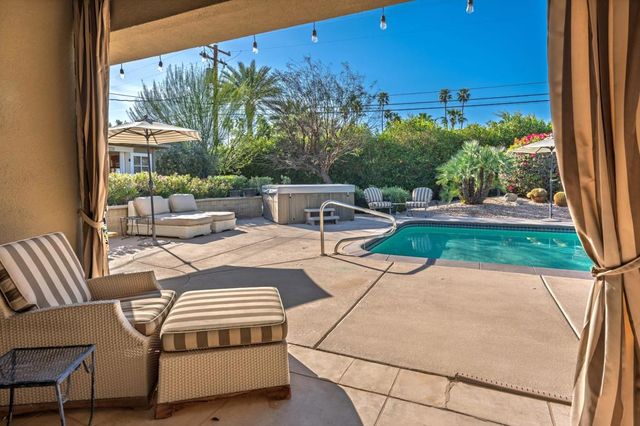 73593 Pinyon Street, Palm Desert, CA 92260