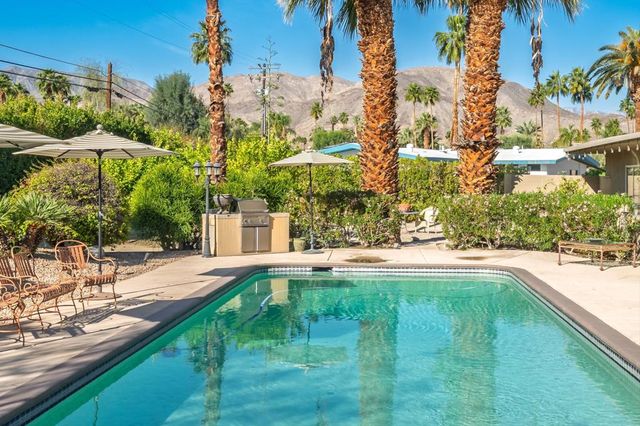 73593 Pinyon Street, Palm Desert, CA 92260