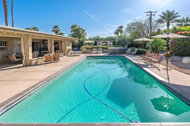 73593 Pinyon Street, Palm Desert, CA 92260