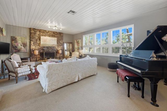 73593 Pinyon Street, Palm Desert, CA 92260