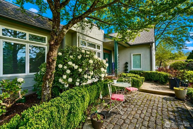 18248 240th Ave SE, Maple Valley, WA 98038