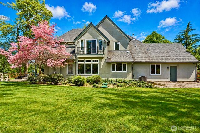 18248 240th Ave SE, Maple Valley, WA 98038
