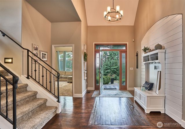 18248 240th Ave SE, Maple Valley, WA 98038