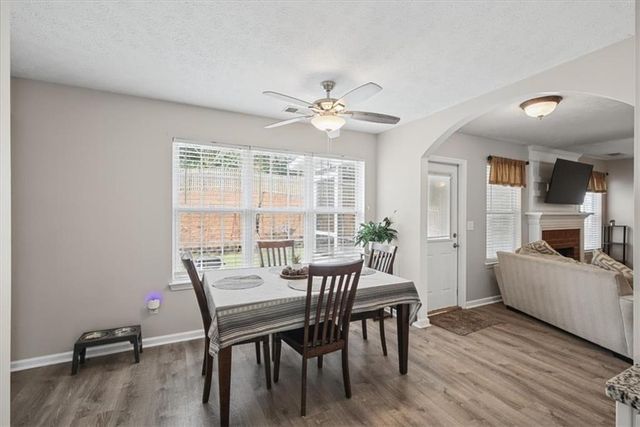 2707 Abbotts Glen Place NW, Acworth, GA 30101