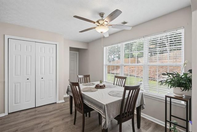 2707 Abbotts Glen Place NW, Acworth, GA 30101