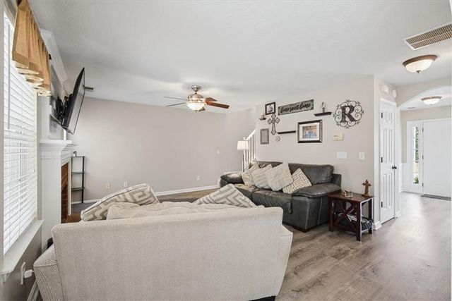 2707 Abbotts Glen Place NW, Acworth, GA 30101