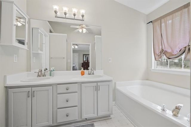2707 Abbotts Glen Place NW, Acworth, GA 30101