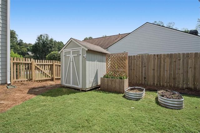 2707 Abbotts Glen Place NW, Acworth, GA 30101