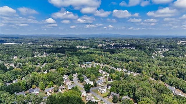 2707 Abbotts Glen Place NW, Acworth, GA 30101