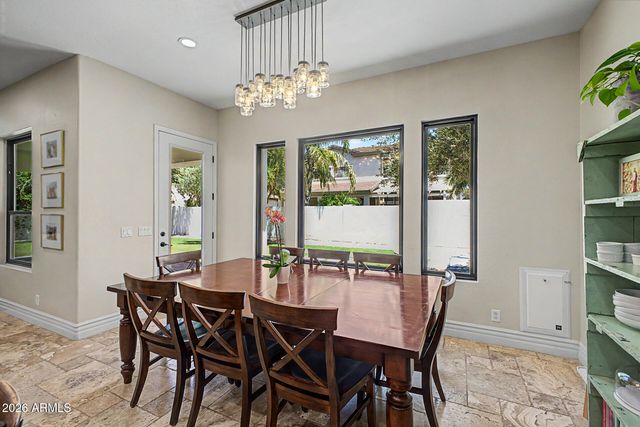 2950 E COMSTOCK Drive, Gilbert, AZ 85296