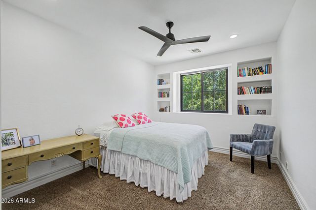 2950 E COMSTOCK Drive, Gilbert, AZ 85296