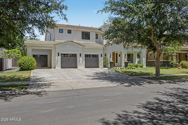 2950 E COMSTOCK Drive, Gilbert, AZ 85296