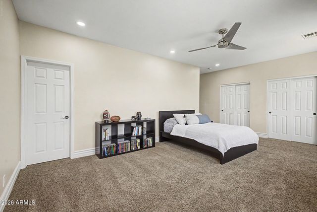 2950 E COMSTOCK Drive, Gilbert, AZ 85296
