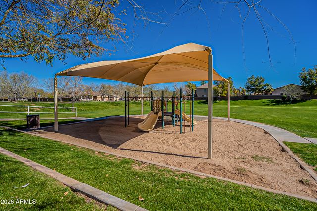 2950 E COMSTOCK Drive, Gilbert, AZ 85296