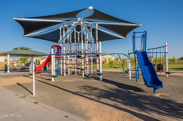 2950 E COMSTOCK Drive, Gilbert, AZ 85296