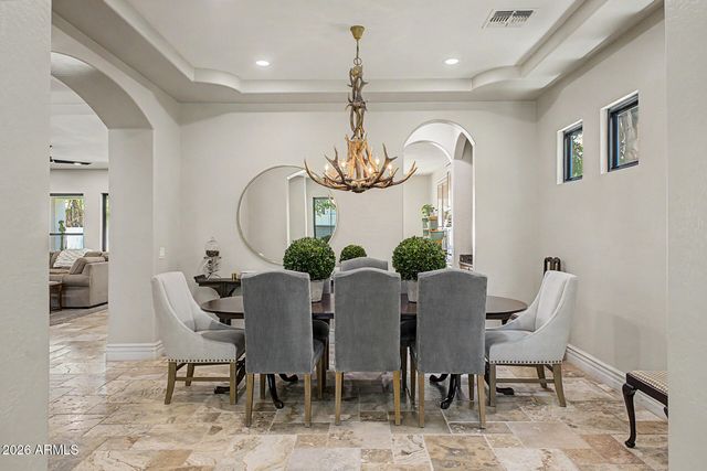 2950 E COMSTOCK Drive, Gilbert, AZ 85296