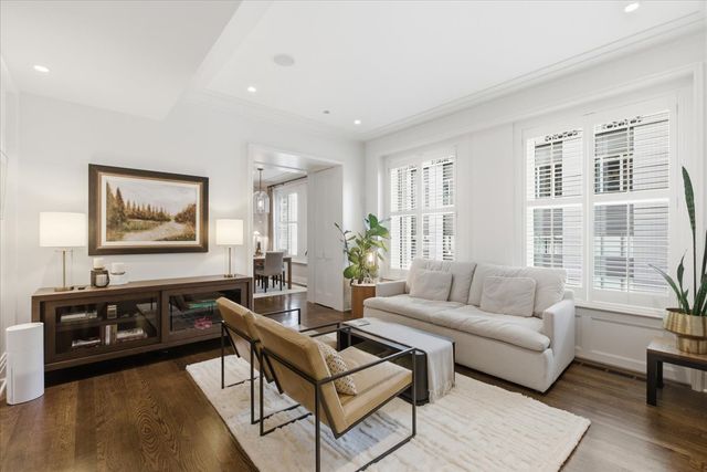 159 E Walton Place 12E, Chicago, IL 60611