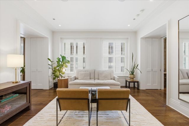 159 E Walton Place 12E, Chicago, IL 60611