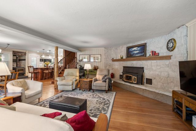 238 Cedar Dr, Hathaway Pines, CA 95233