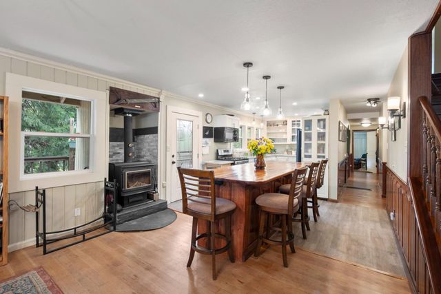 238 Cedar Dr, Hathaway Pines, CA 95233