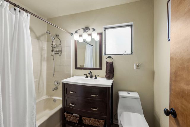 238 Cedar Dr, Hathaway Pines, CA 95233