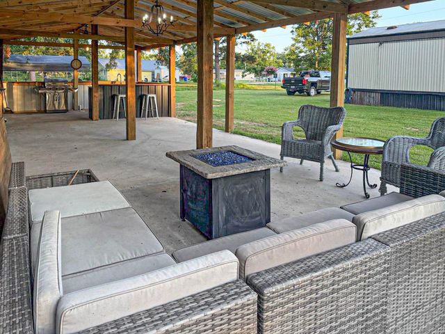277 Lucy, Livingston, TX 77351