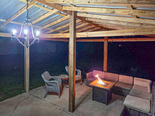 277 Lucy, Livingston, TX 77351