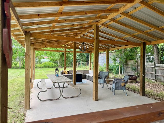 277 Lucy, Livingston, TX 77351