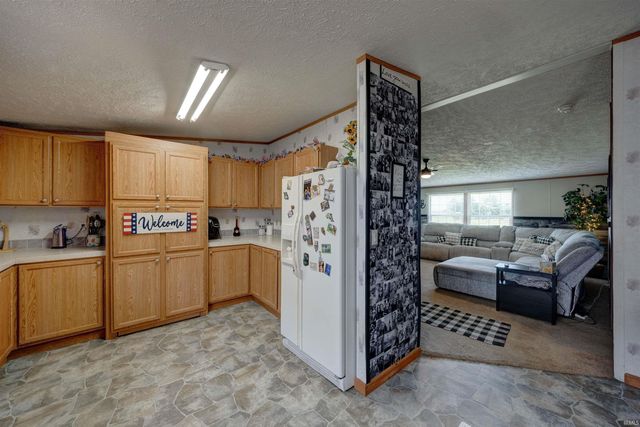 4984 E 200 N, Princeton, IN 47670