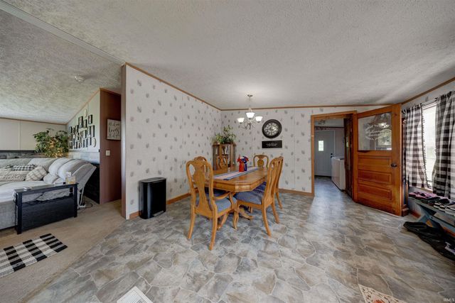 4984 E 200 N, Princeton, IN 47670
