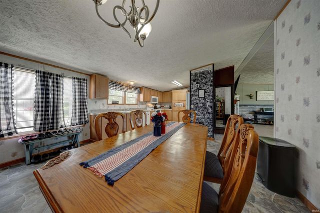 4984 E 200 N, Princeton, IN 47670