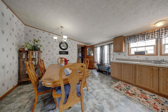 4984 E 200 N, Princeton, IN 47670